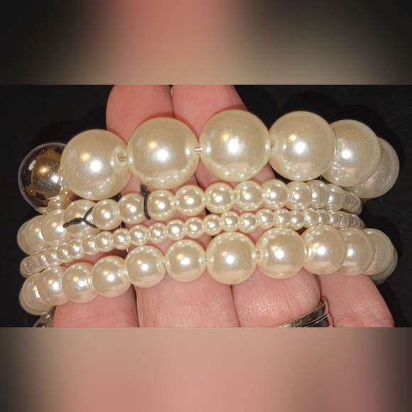 Faux Pearl Wrap Bracelet - Picture 2 of 3